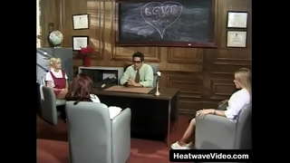 Келли, Студенткым Девятый 3 - колледж гӹц Шлюха