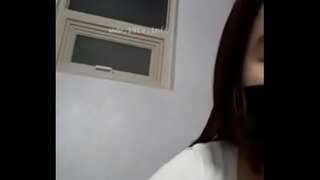 ���ුරුබුහුටි දැරියක් කැම්