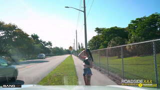 ȷ�边的-的纹身的帅哥支付机械与她紧紧的阴部