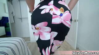 Pamotė turi tam tikrų problemų, Ji yra nymphomaniac ir ji cant uždaryti