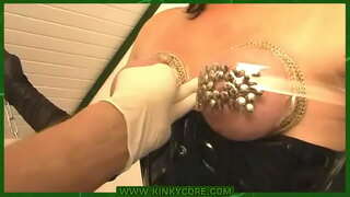 ציצים עם ציור סיכות &amp;amp; לשחק עם חור להשתין.