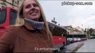 Streets Little blonde with stranger ചില പണം