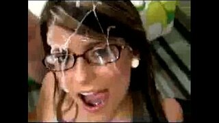 Đôi Bạn: Xuất và bị phá Hủy Bắn