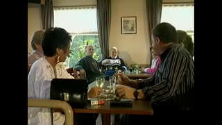 Veronica kanada mistrieħ tal-mt opa fil-orgie (Belġjan nanniet u grampas fl-irġiel)