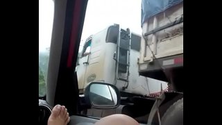 ���ಸ್ತೆ ಮೇಲೆ ತೋರಿಸುವ grelao