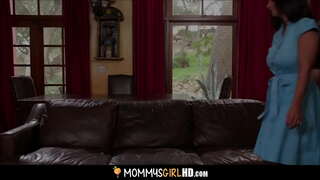 MILF Dingana Neny &amp;amp; Kely zana-badiny Hizara Orgasms