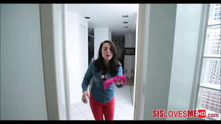 SisLovesMeHD - كبير الثدي الطبيعية الأخت خطوة اللعب في جميع أنحاء بوف