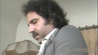 Pwal Sou Tout Kò Fanm Britanik Yo Kom Anndan