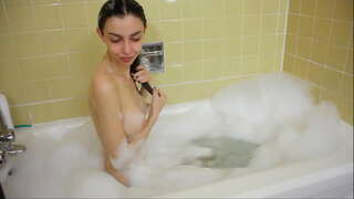 Мэдрэмж үзсэн миний ванн