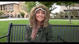 19-ГОДИШЊА ПЛАВУША ЗАЈЕБАВА На ПРВОМ САСТАНКУ