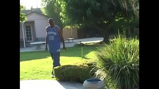 ɻ�檀MILFが占cunt掘削による脂肪黒コックマのプール