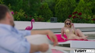 TUSHY Секси Eyla има првиот анален искуство со шеќер татко